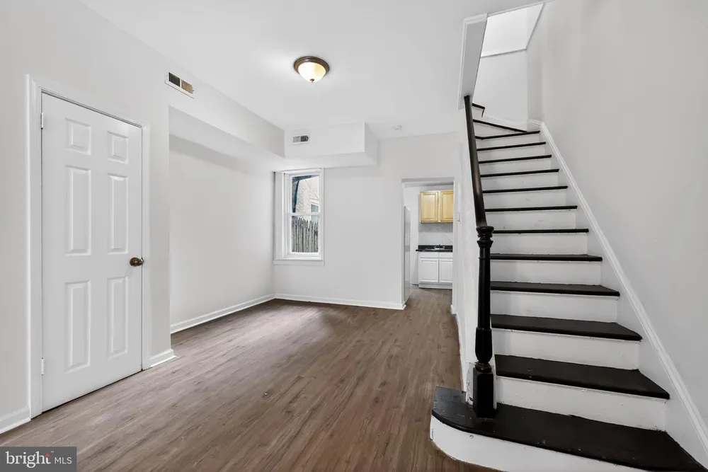 2117 N Franklin St, Philadelphia, PA 19122