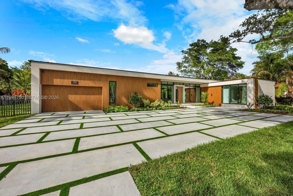 7901 SW 120th St, Pinecrest, FL 33156