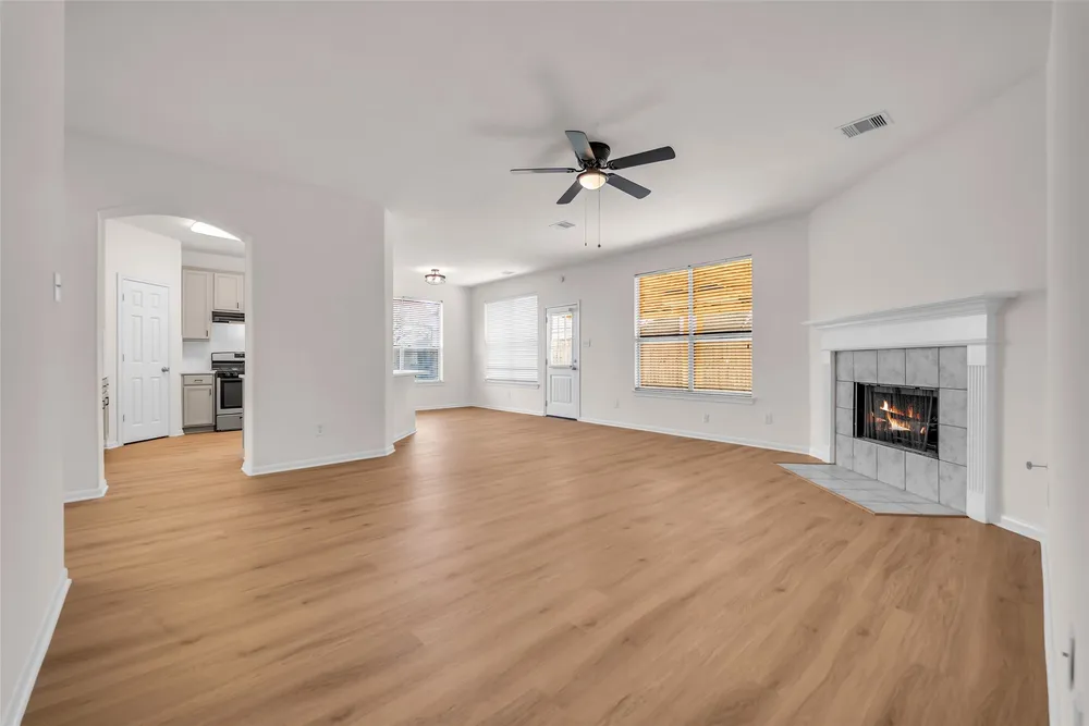 15603 Mustang Island Dr, Sugar Land, TX 77498