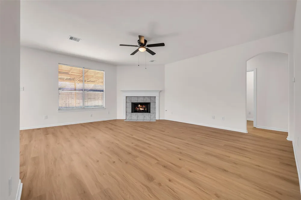 15603 Mustang Island Dr, Sugar Land, TX 77498