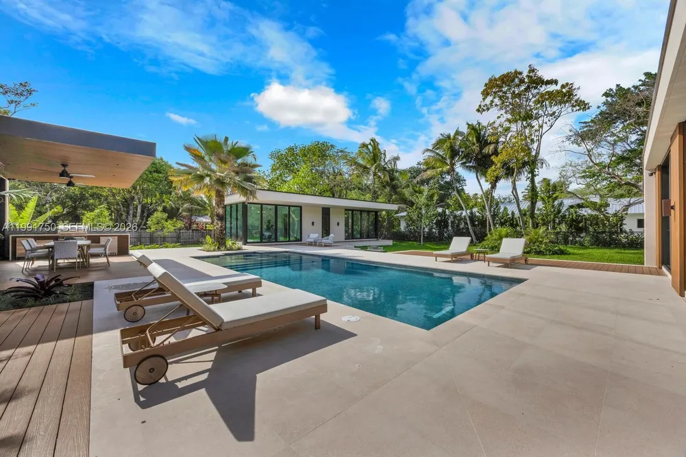 7901 SW 120th St, Pinecrest, FL 33156