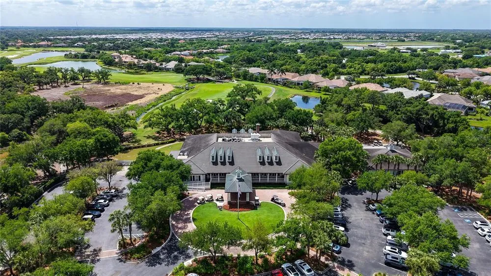 4127 Founders Club Dr, Sarasota, FL 34240