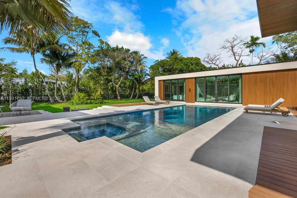 7901 SW 120th St, Pinecrest, FL 33156
