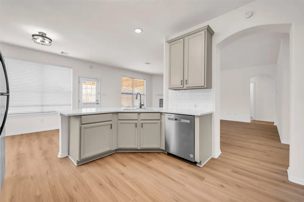 15603 Mustang Island Dr, Sugar Land, TX 77498
