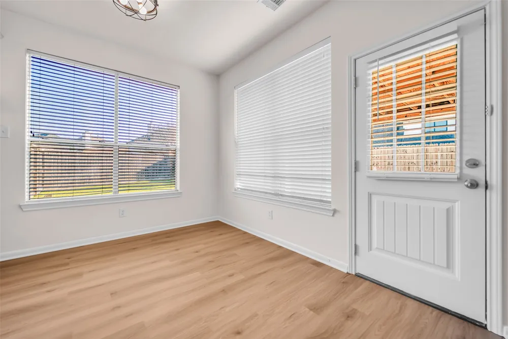 15603 Mustang Island Dr, Sugar Land, TX 77498