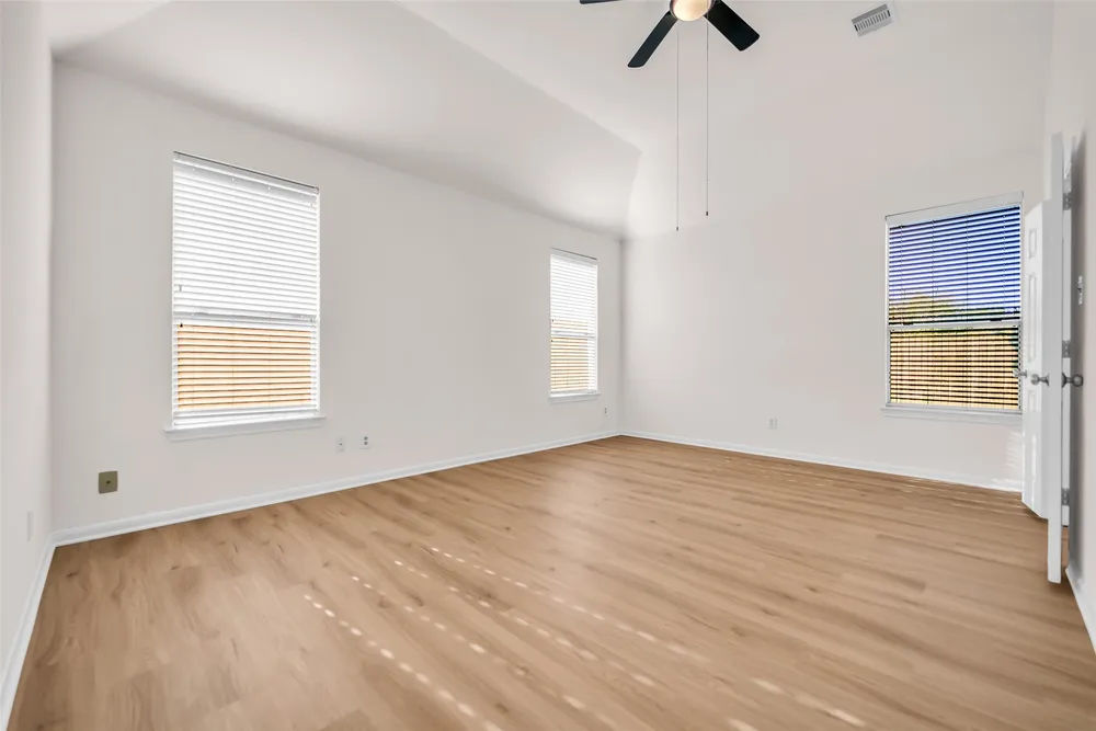 15603 Mustang Island Dr, Sugar Land, TX 77498