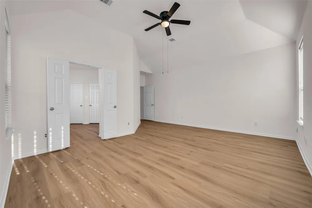 15603 Mustang Island Dr, Sugar Land, TX 77498