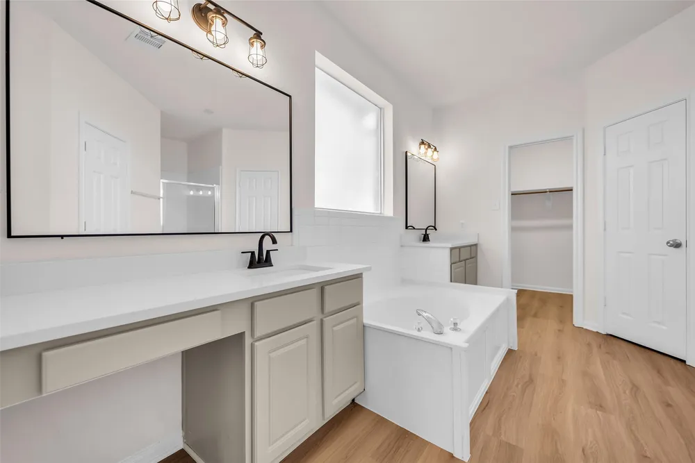 15603 Mustang Island Dr, Sugar Land, TX 77498
