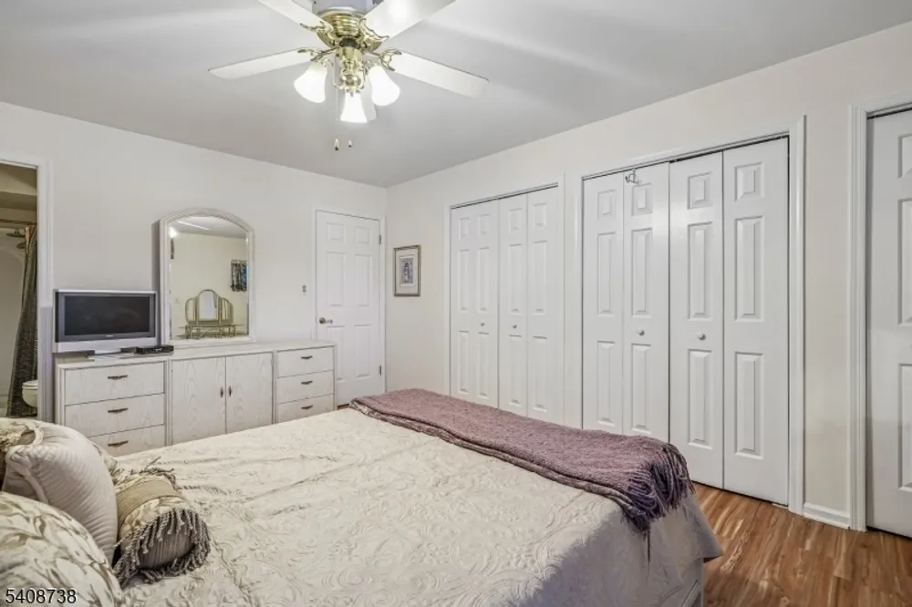 27 Espy Rd, Caldwell, NJ 07006