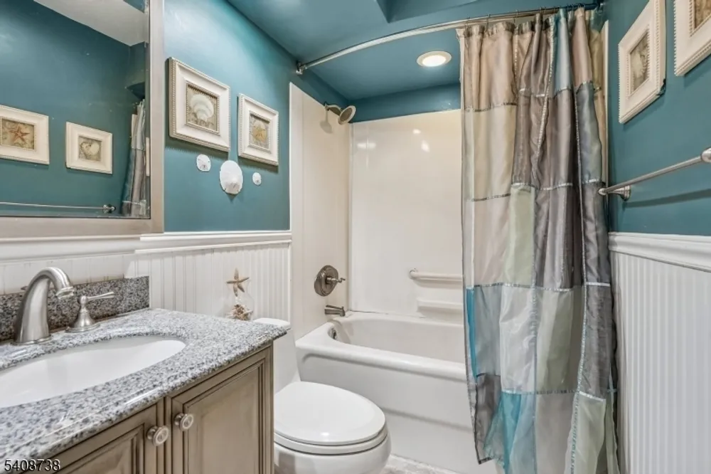 27 Espy Rd, Caldwell, NJ 07006