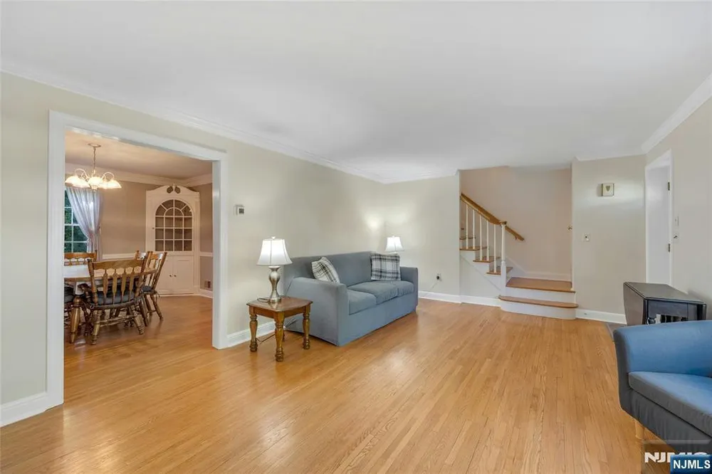 678 Millbrook Rd, River Edge, NJ 07661