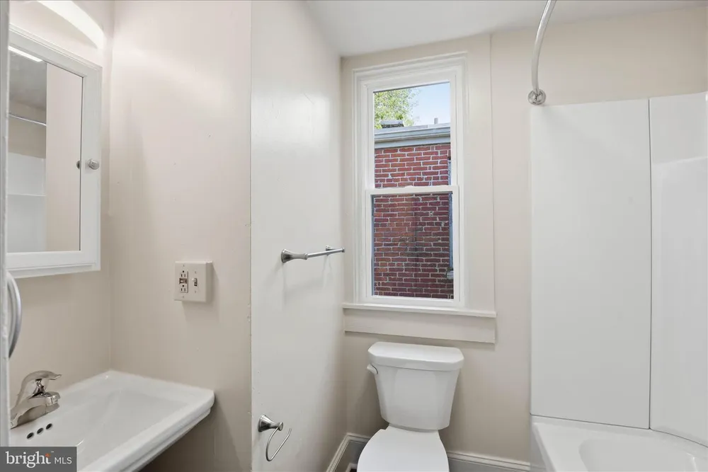437 S Christian St, Lancaster, PA 17602