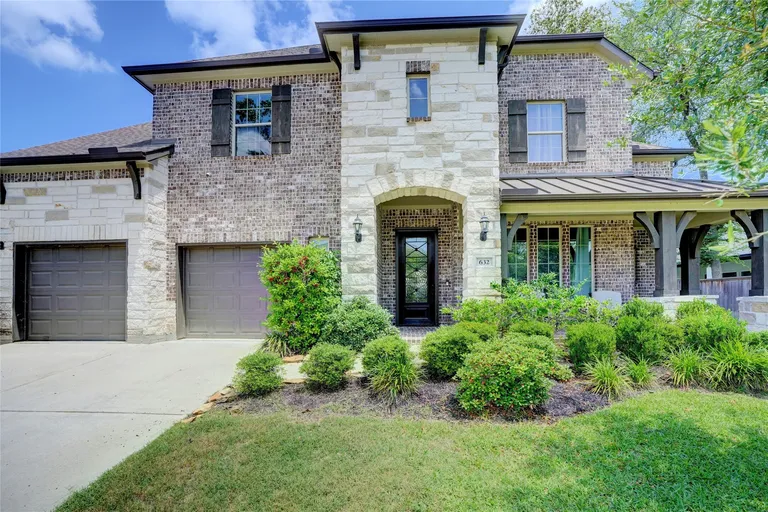 632 Maple Creek Ct, Conroe, TX 77304