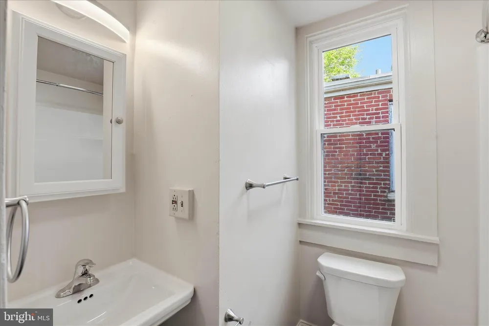 437 S Christian St, Lancaster, PA 17602