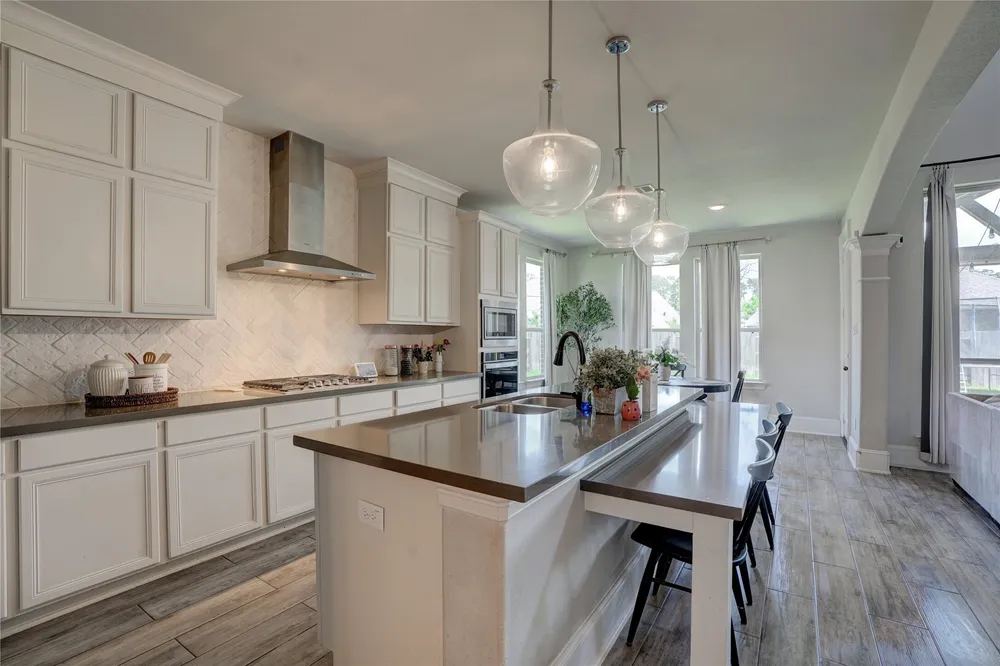 632 Maple Creek Ct, Conroe, TX 77304