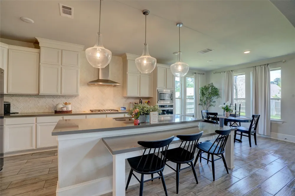 632 Maple Creek Ct, Conroe, TX 77304