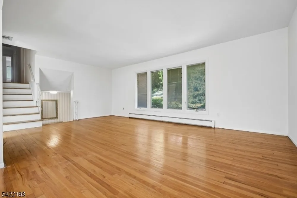 96 Harrison Ave, Roseland, NJ 07068