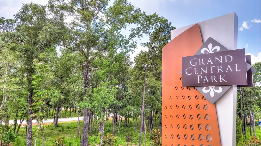 632 Maple Creek Ct, Conroe, TX 77304