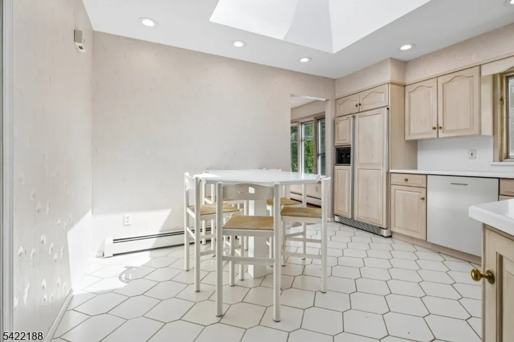 96 Harrison Ave, Roseland, NJ 07068