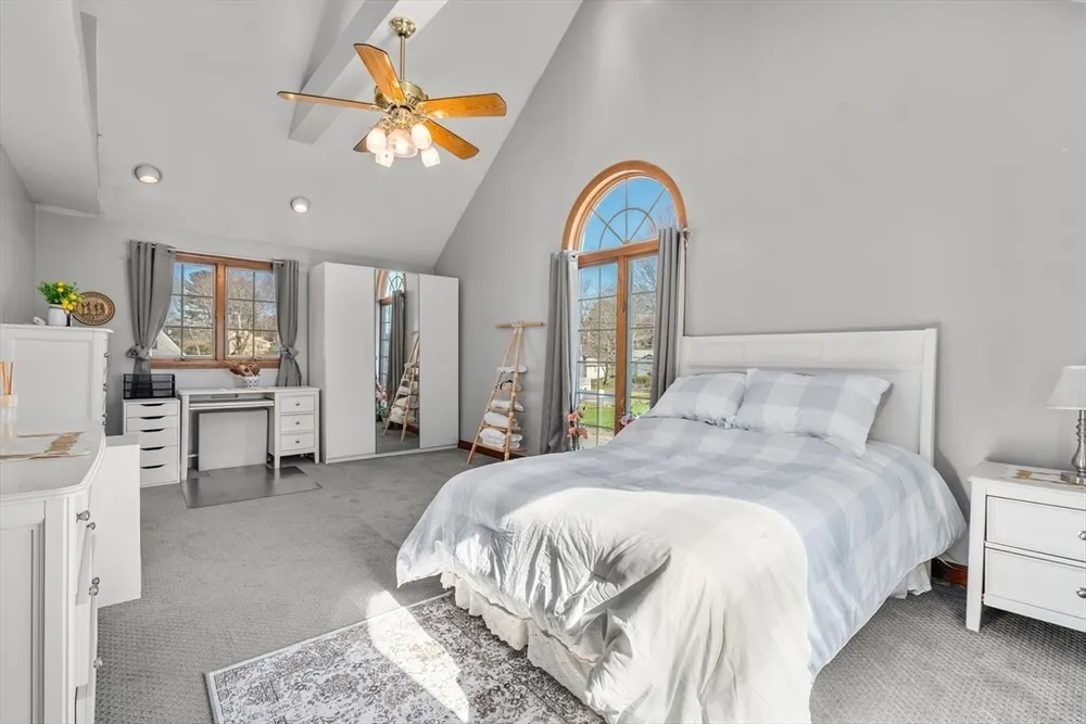 113 Temple Rd, Waltham, MA 02452
