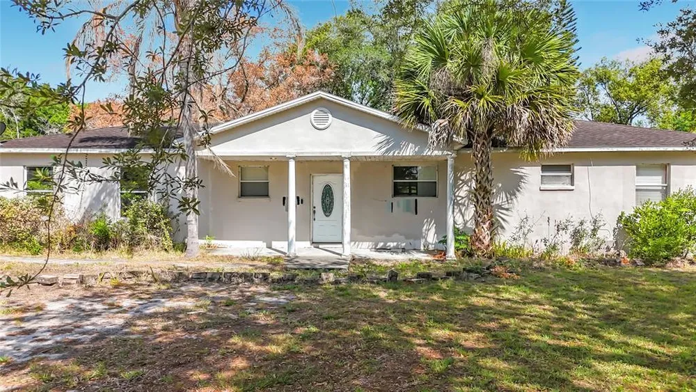 1003 W Outbound Pl, Tampa, FL 33612
