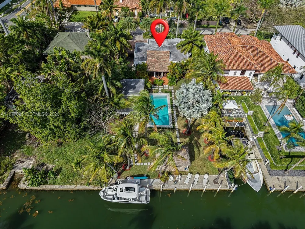 1028 NE 84th St, Miami, FL 33138