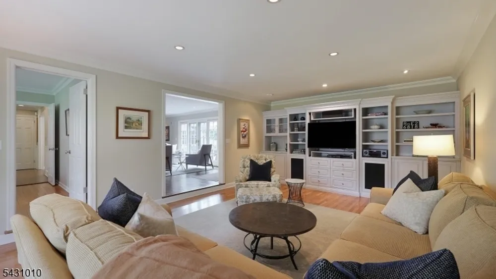 1091 Minisink Way, Westfield, NJ 07090