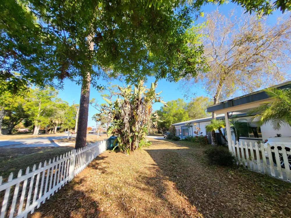 203 Melton Dr, Fort Pierce, FL 34982