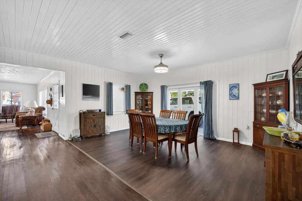 203 Melton Dr, Fort Pierce, FL 34982