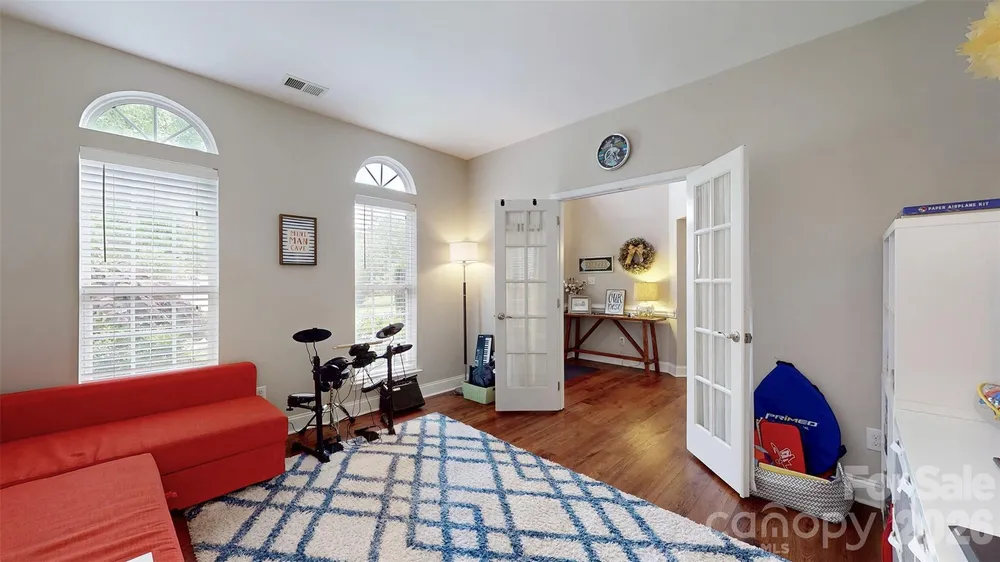 12301 Silveroak Ln, Charlotte, NC 28277