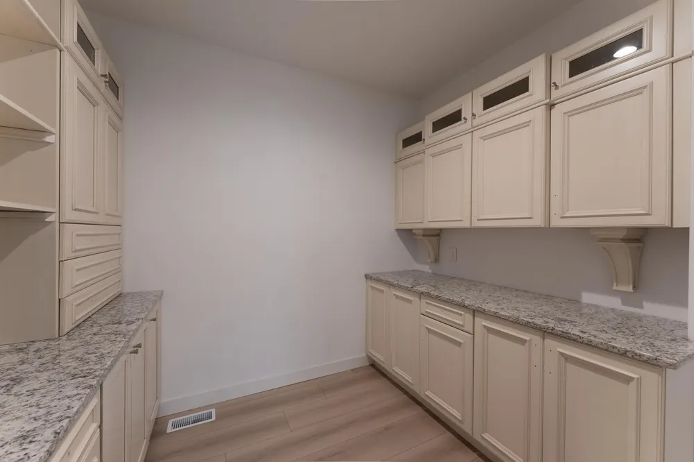 2116 65th St E, Inver Grove Heights, MN 55077