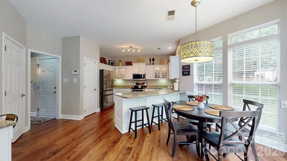 12301 Silveroak Ln, Charlotte, NC 28277