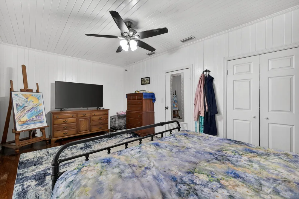 203 Melton Dr, Fort Pierce, FL 34982