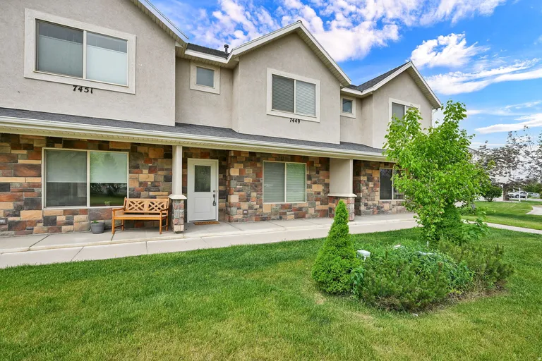7449 E Sandalwood Dr, South Weber, UT 84405