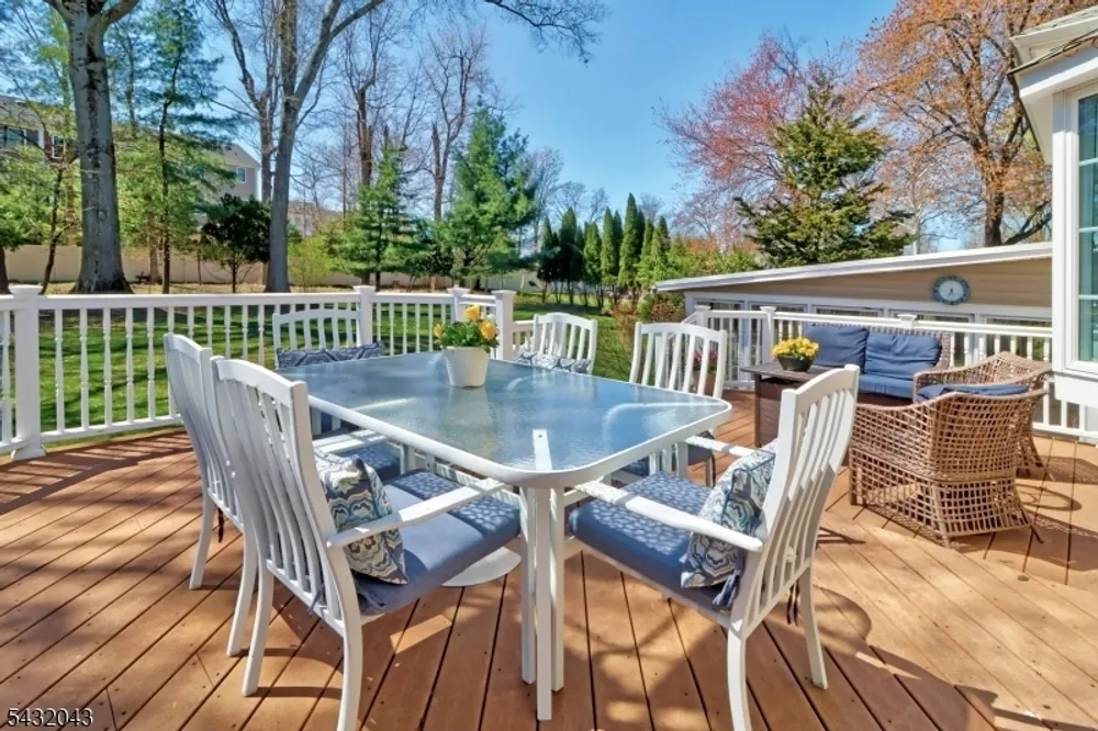 2 Midwood Dr, Florham Park, NJ 07932