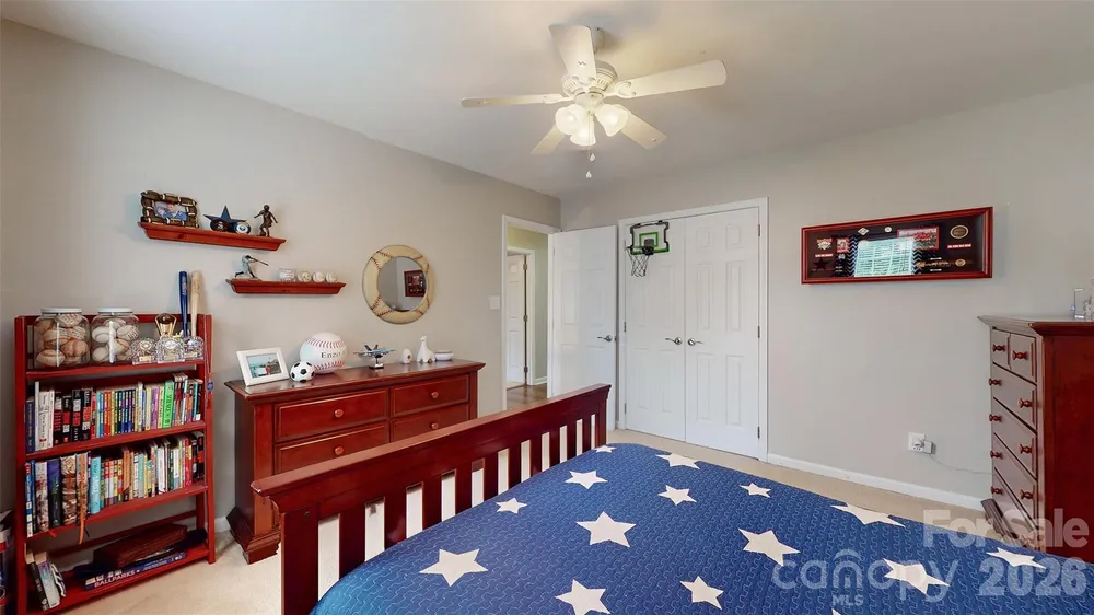12301 Silveroak Ln, Charlotte, NC 28277