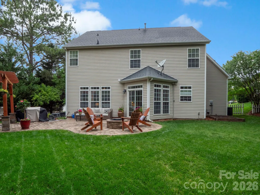 12301 Silveroak Ln, Charlotte, NC 28277