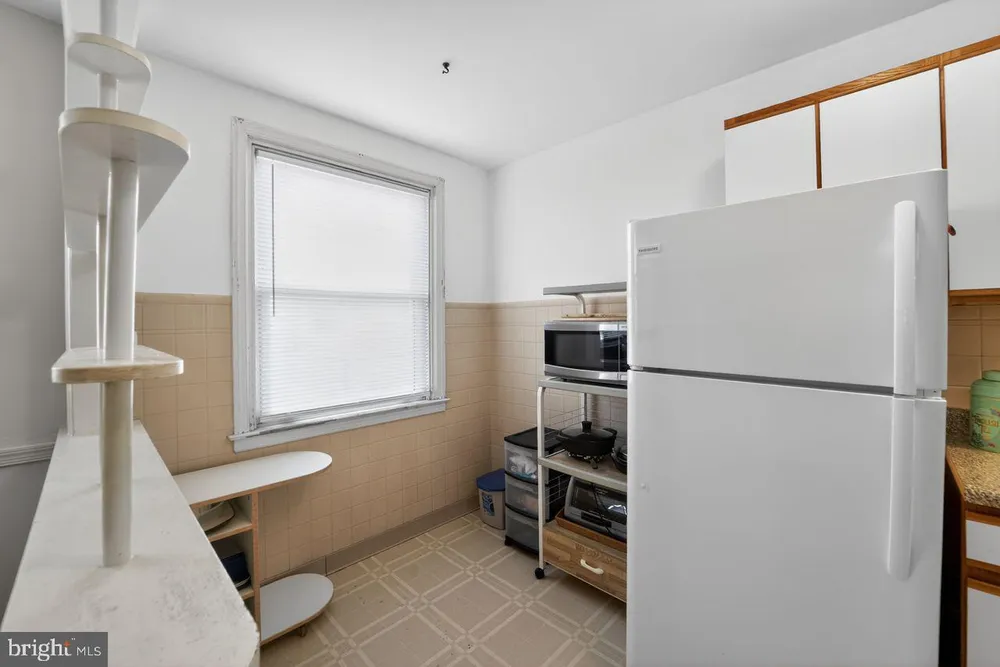 7015 Large St, Philadelphia, PA 19149