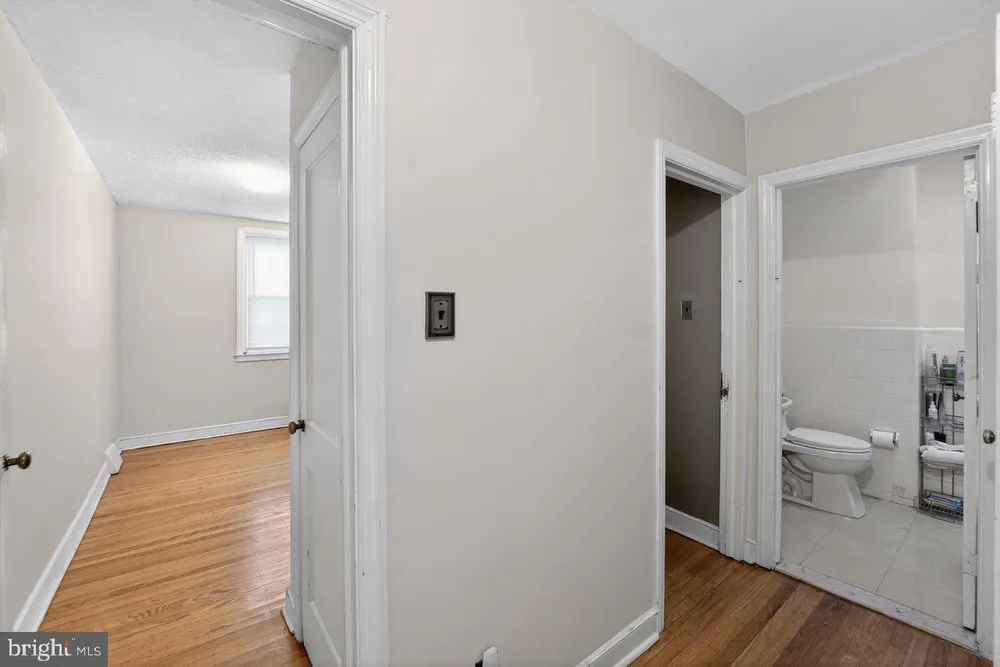 7015 Large St, Philadelphia, PA 19149