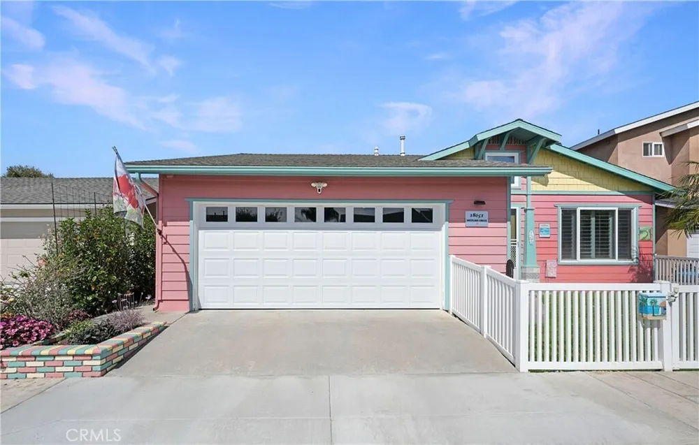 18051 Westlake Circle, Huntington Beach, CA 92648