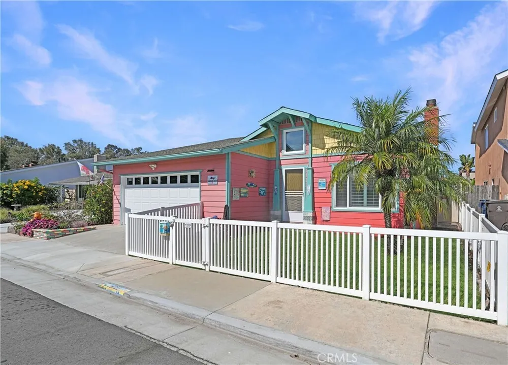 18051 Westlake Circle, Huntington Beach, CA 92648
