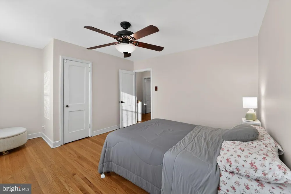 7015 Large St, Philadelphia, PA 19149