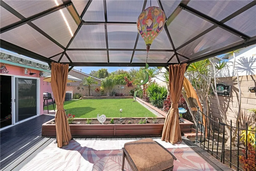 18051 Westlake Circle, Huntington Beach, CA 92648
