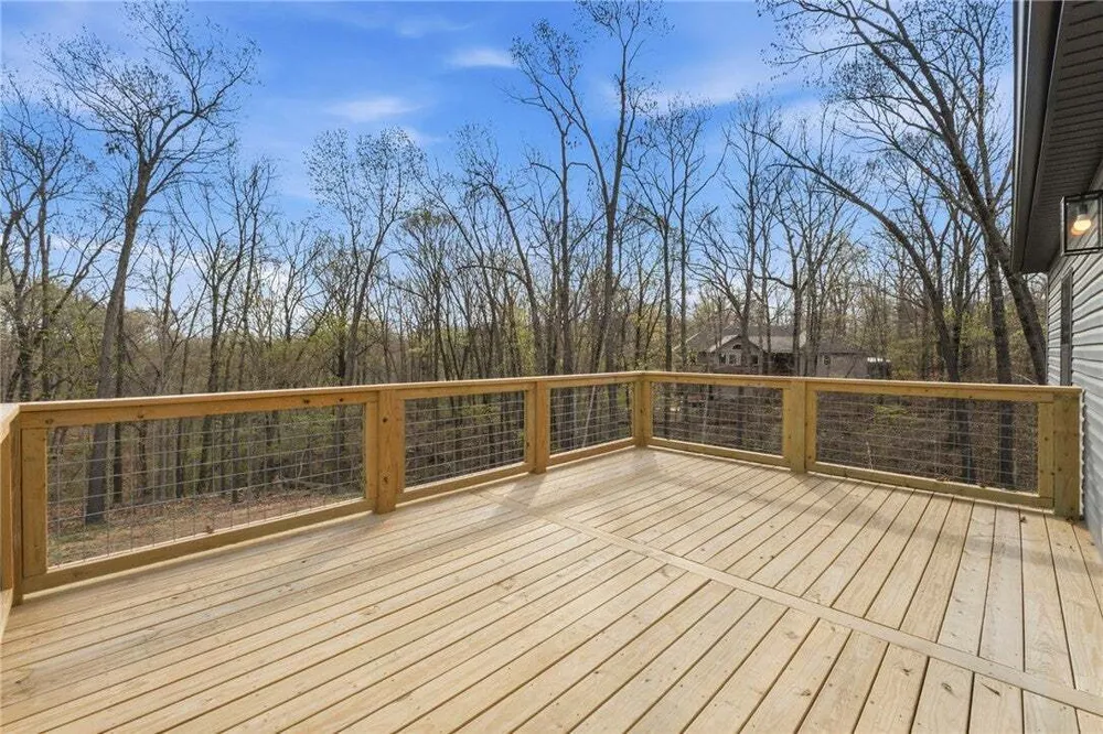 98 Selkirk Dr, Bella Vista, AR 72715