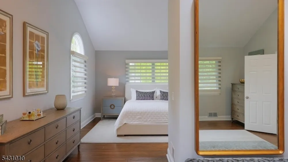 1091 Minisink Way, Westfield, NJ 07090