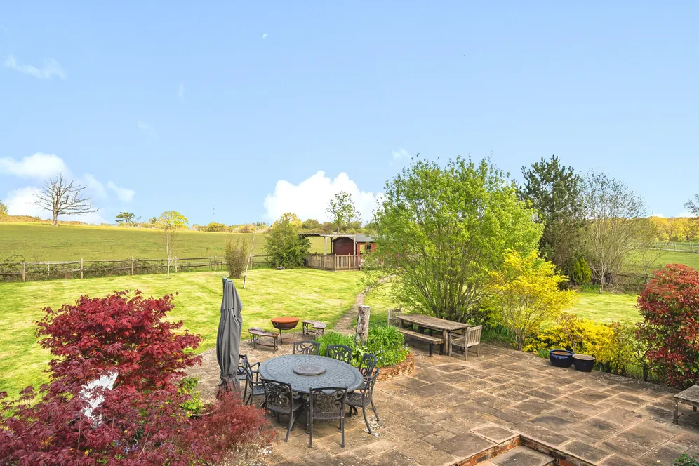 Woodlands Lane, Cobham, KT11 photo 20