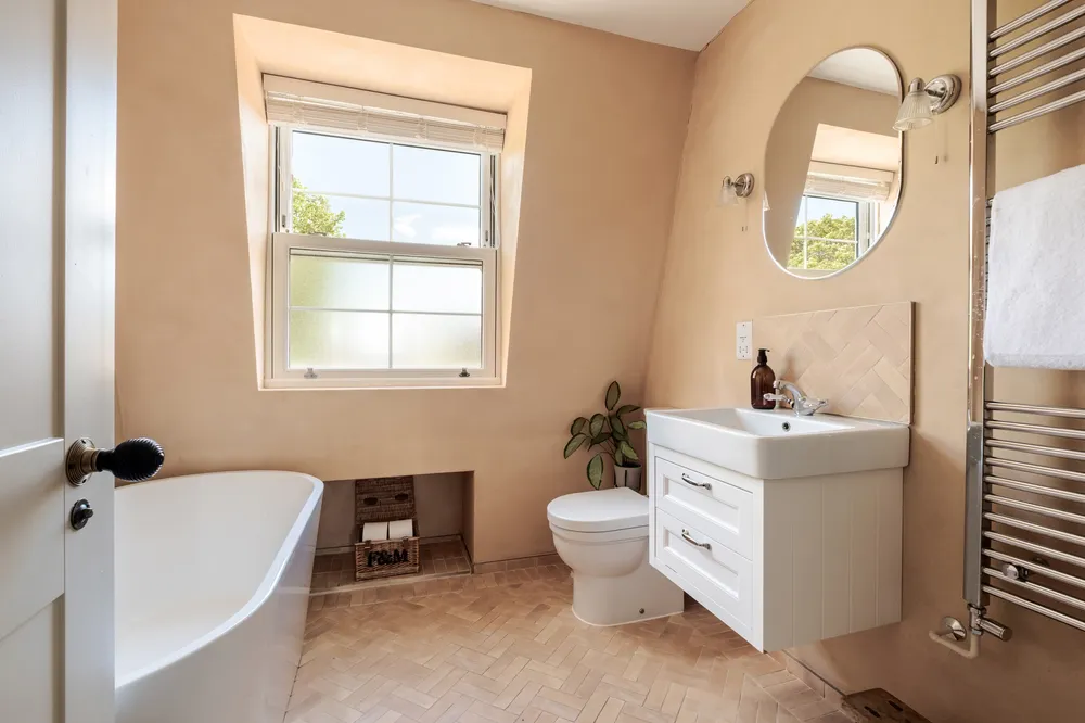 Milton Grove, London, N16