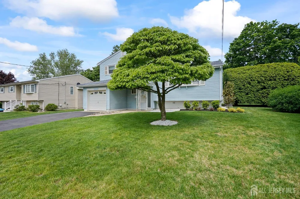 12 Sheinfine Ave, South River, NJ 08882
