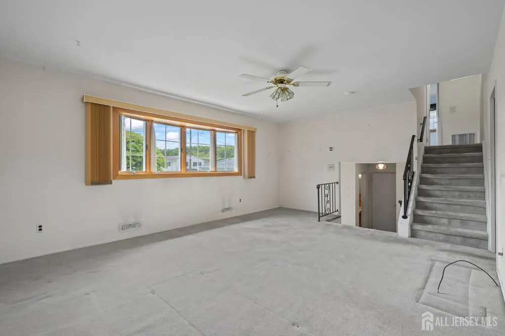 12 Sheinfine Ave, South River, NJ 08882