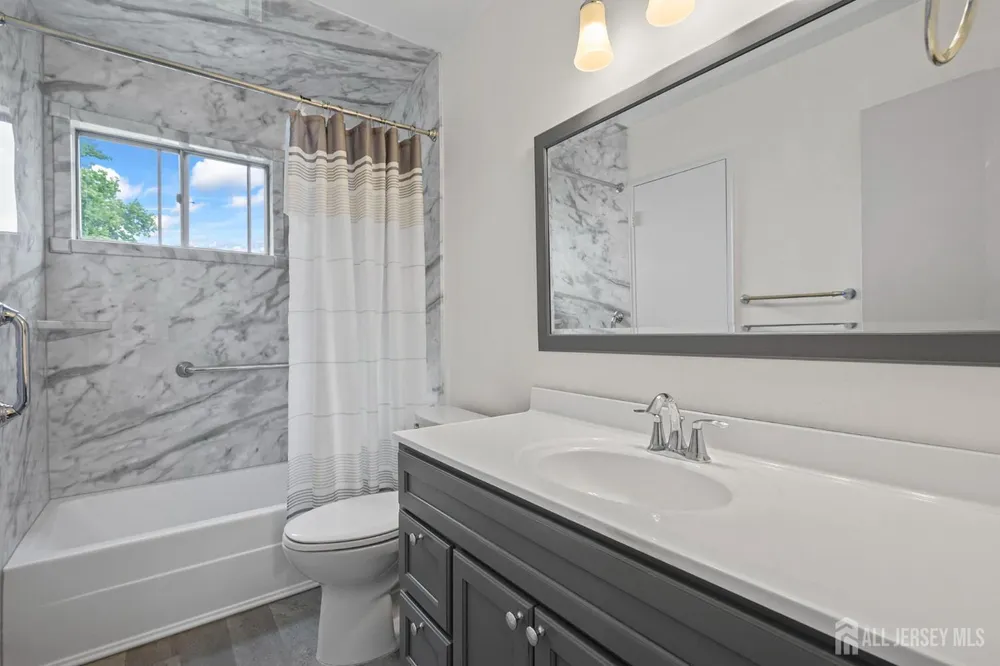 12 Sheinfine Ave, South River, NJ 08882